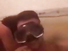 Moi et mon pote zoreille baise milf 974