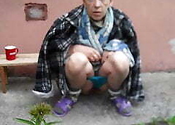 russian girl pissing
