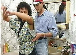 Kirmes Johnny brumst das erste mal eine echte MILF