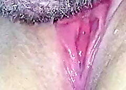 Shellacking the brush Clit