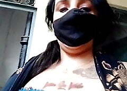 Sri Lankan Auntie, sheet allurement amusement