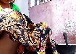 Anju bhabhi ke Bristols