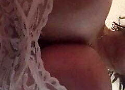 Broad in the beam special peaches