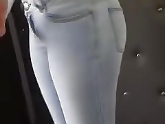 Milf up tight-fisted Jeans 4
