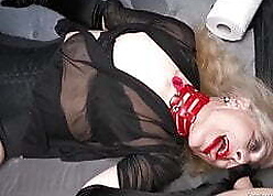 Bliss - Gets a cumshot facial