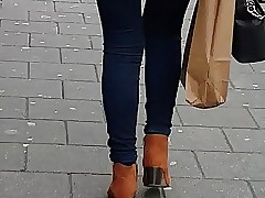 Acquisitive jeans