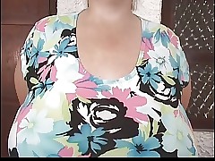 Amateur-Milf more Giant Heart of hearts - Posing