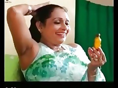 Jayangani dikkumbura armpits